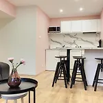 Lovely 아파트
